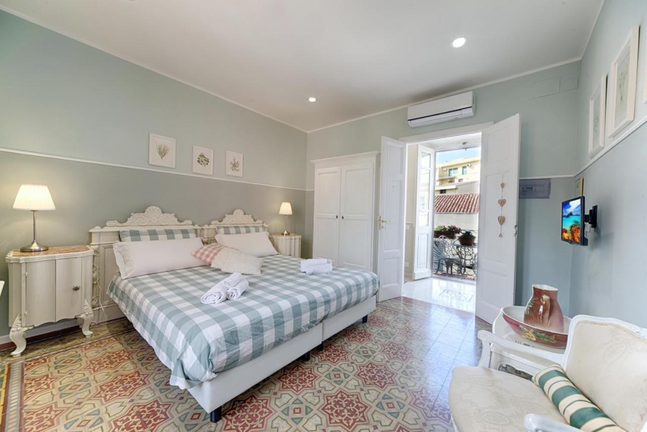 Casa Satta 1925 Hotel Olbia Ngoại thất bức ảnh